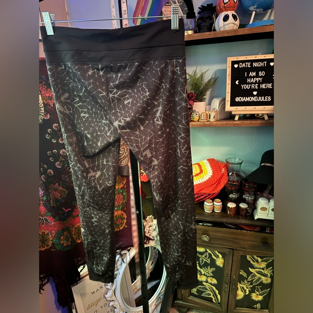 Lululemon Pants - Picture 3 of 5